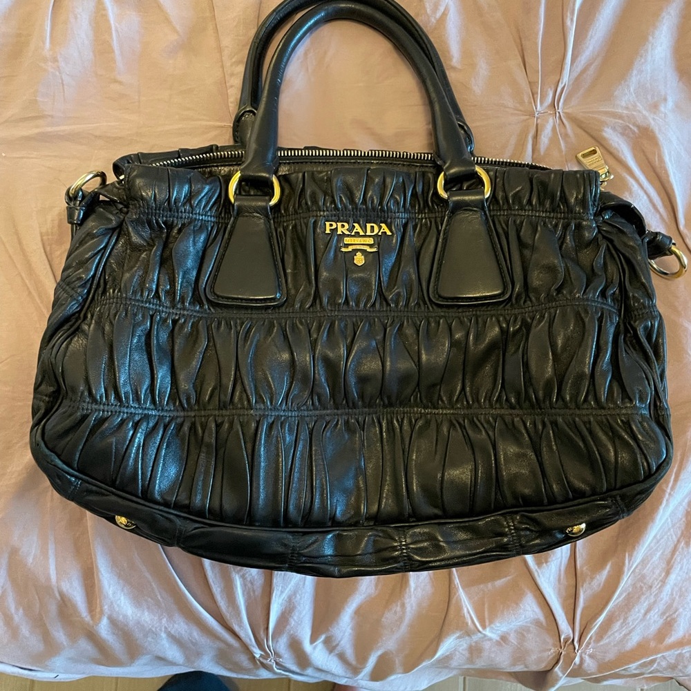 Almost perfect Prada bag